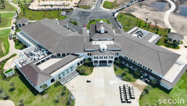 Ngói sóng tròn hạt trai và Gạch Sabbiato Secoin tại Dự án Vinpearl Golf Léman (TP. HCM)