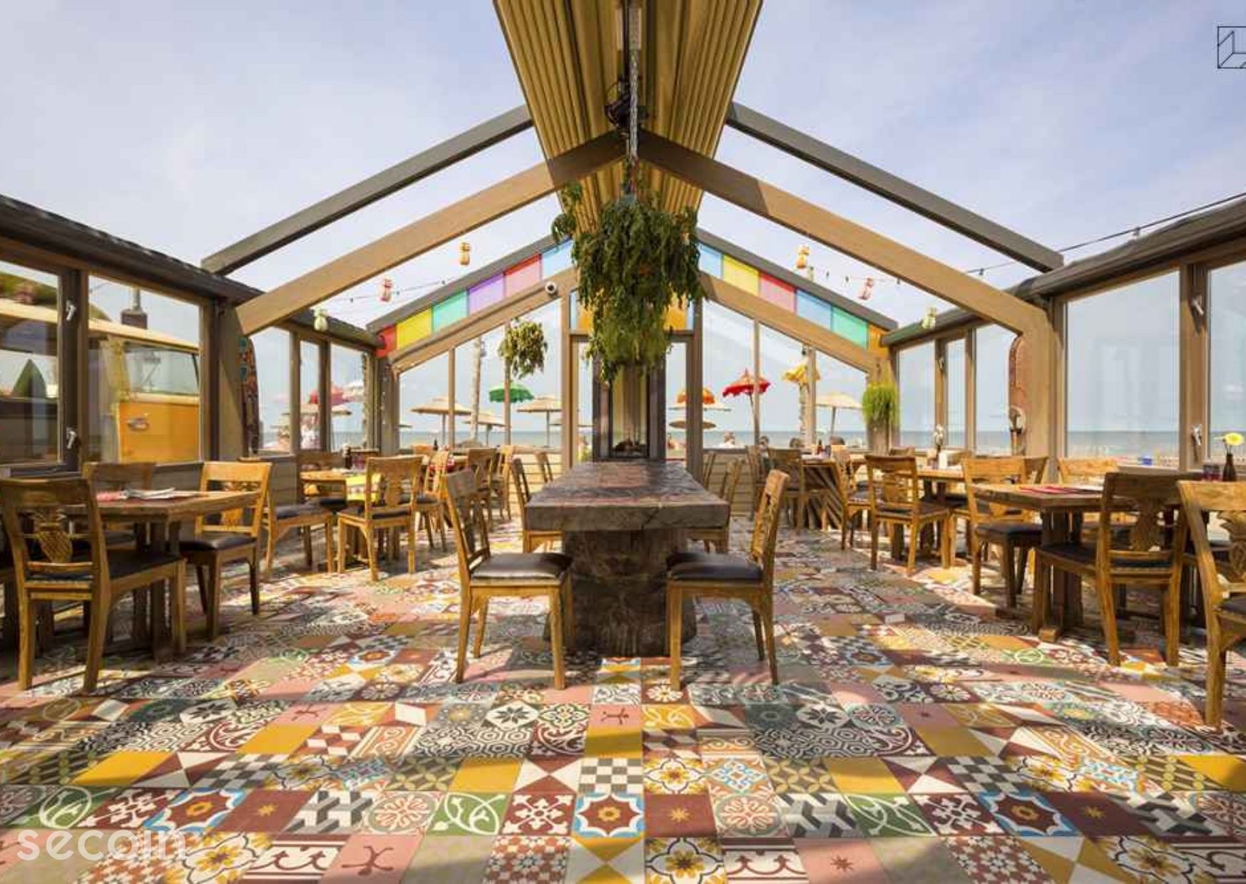 Gạch bông Secoin tại Nhà hàng Strandpaviljoen Paal 14, Hà Lan