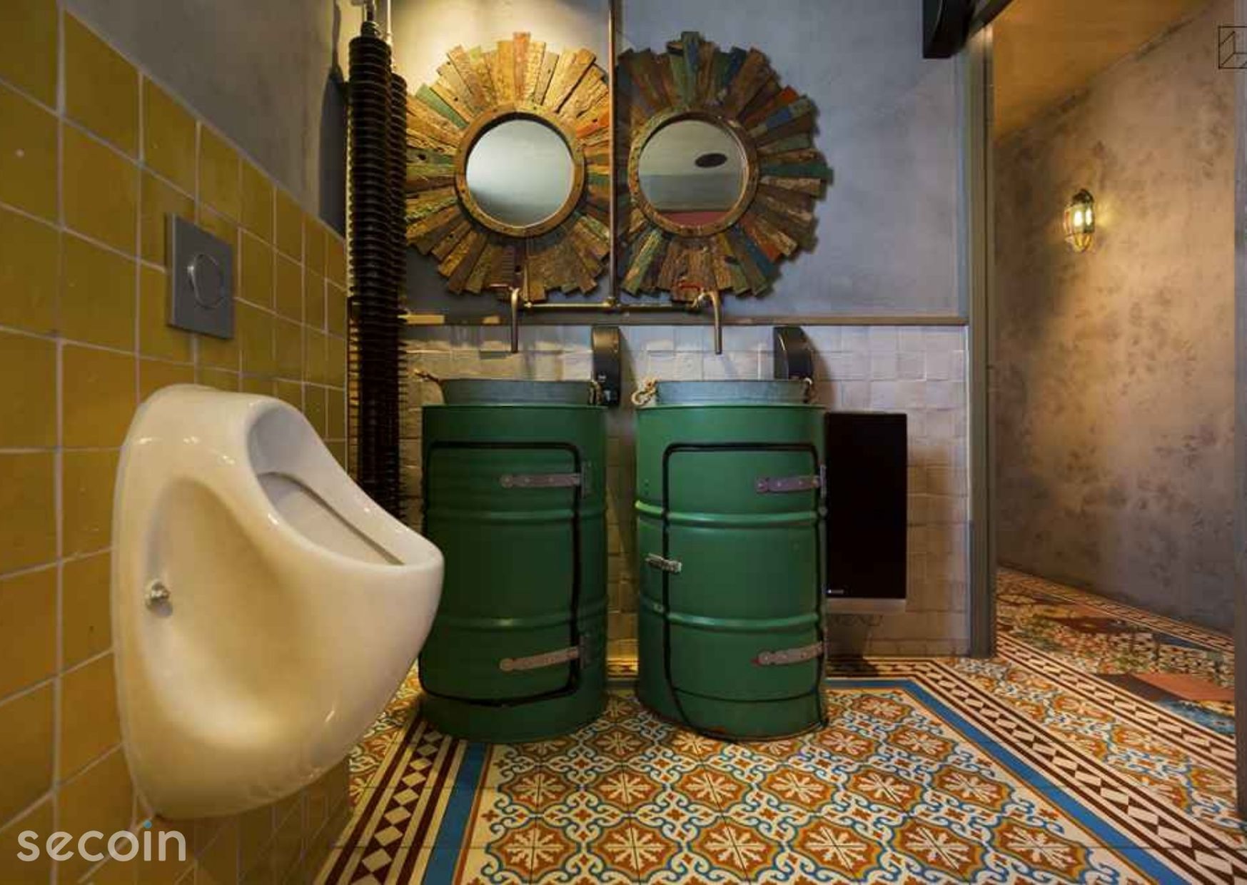 Gạch bông Secoin tại Nhà hàng Strandpaviljoen Paal 14, Hà Lan