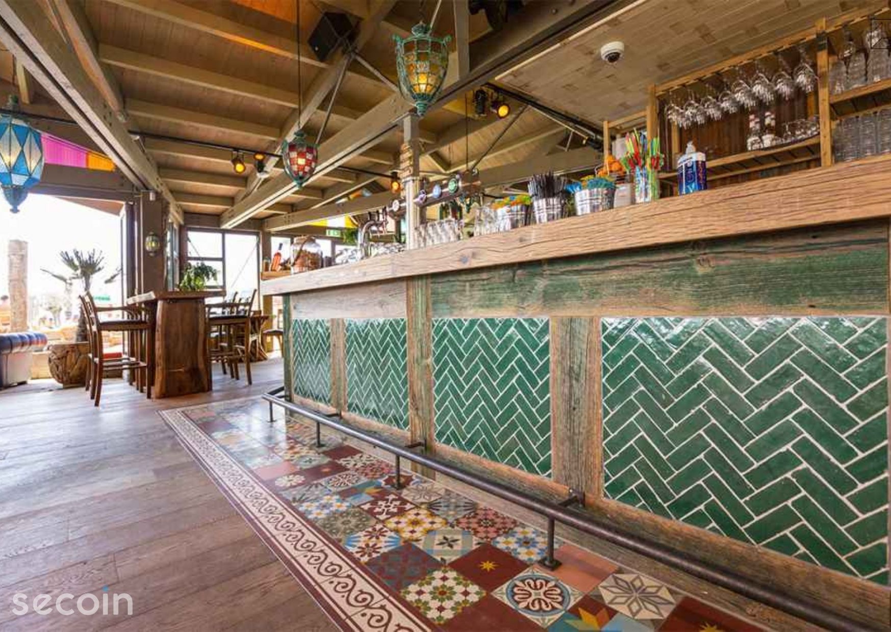 Gạch bông Secoin tại Nhà hàng Strandpaviljoen Paal 14, Hà Lan