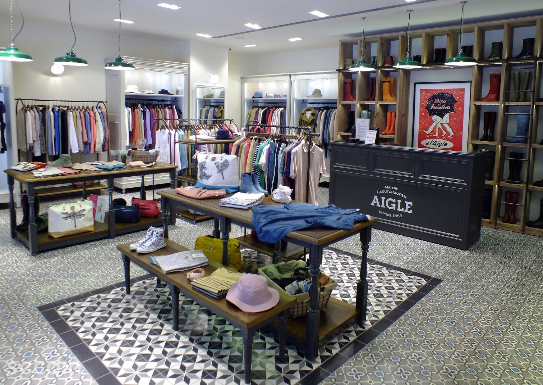 Gạch bông Secoin tại chuỗi cửa hàng thời trang handmade cao cấp Aigle  