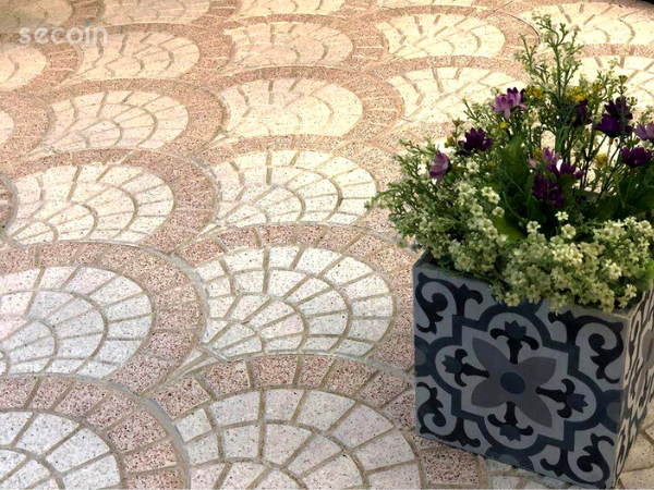  Gạch lát Terrazzo dùng để lát sân vườn