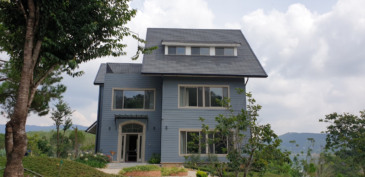 Ngói phẳng kiểu Pháp Secoin tại Khu nghỉ dưỡng cao cấp Thiên Nhân