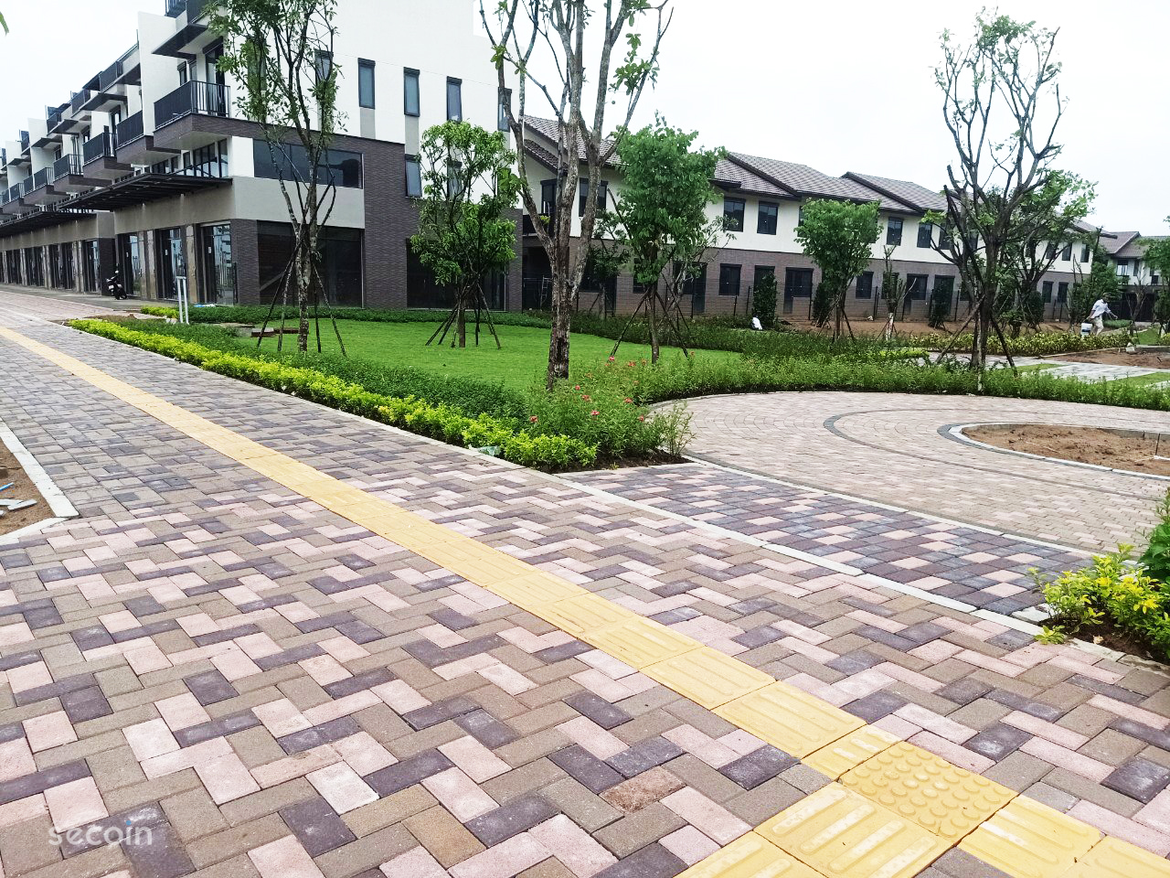 Gạch tự chèn Secoin tại Water Point - Tập đoàn Nam Long