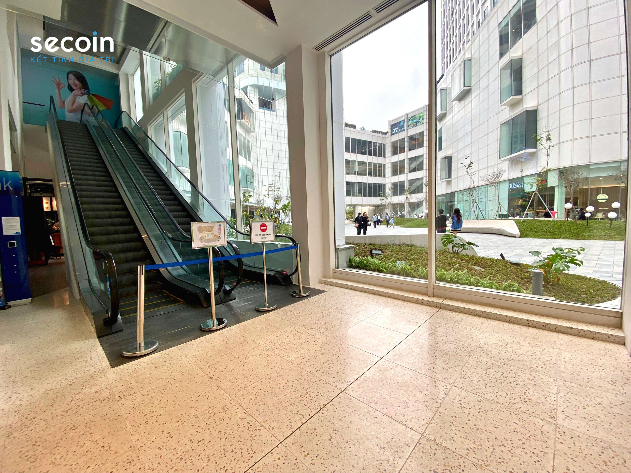 Gạch Terrazzo nội thất Secoin tại Indochina Plaza Hanoi