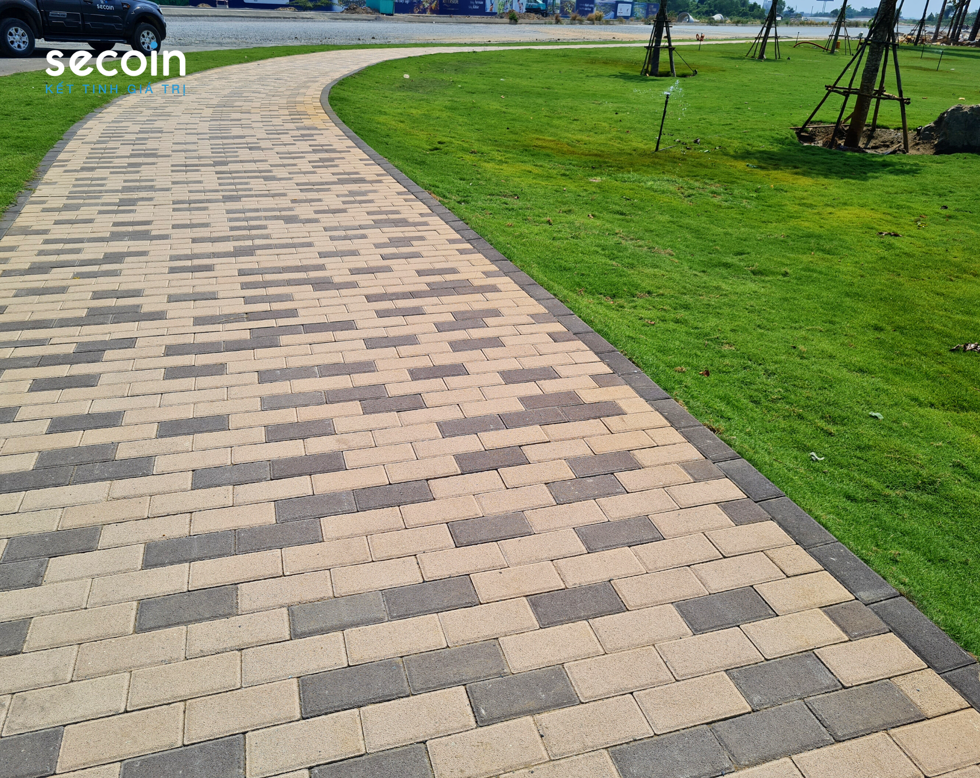 Gạch Sabbiato tự chèn Secoin tại Dự án Izumi City – Đồng Nai