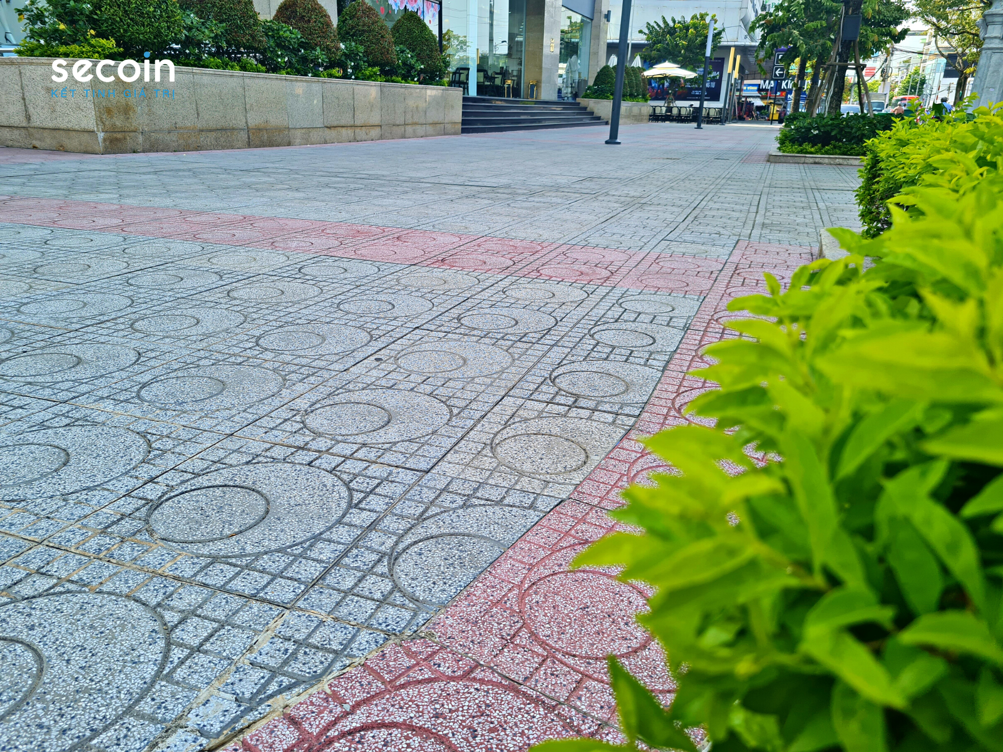 Gạch Terrazzo ngoài trời Secoin tại Vincom Plaza Long Xuyên, An Giang