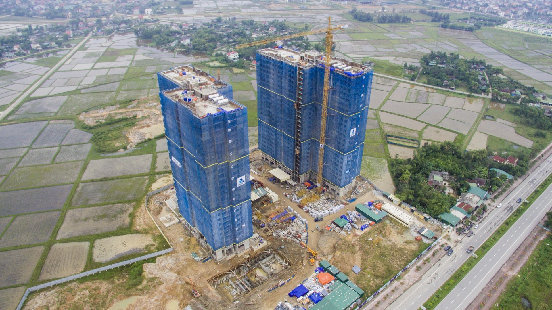 Ngói màu cao cấp Secoin tại Vinhomes New Center
