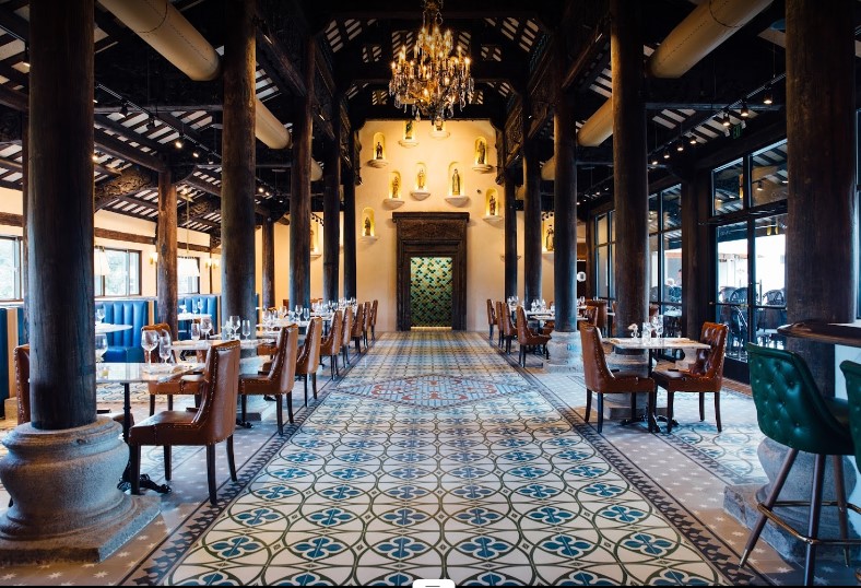 Gạch bông Secoin tại Nhà hàng Camp Lucy, Texas, Mỹ