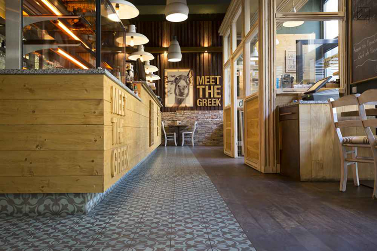 Gạch bông Secoin tại Nhà hàng Meet The Greek, Áo