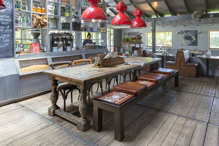 Gạch bông Secoin tại Nhà hàng Osteria Rosso trong khu phức hợp Trupial Hotel & Casino, Hà Lan