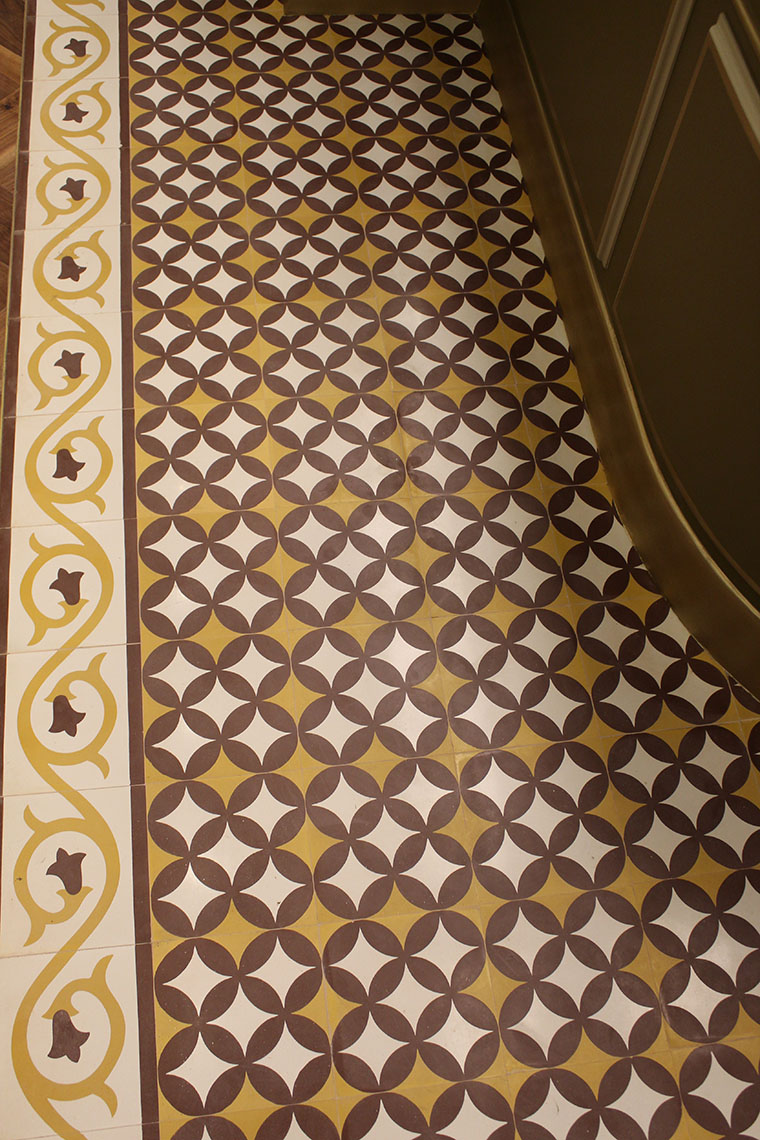 Gạch bông Secoin tại Tiệm bánh Lilou Artisan Patisserie tại Ả Rập Saudi