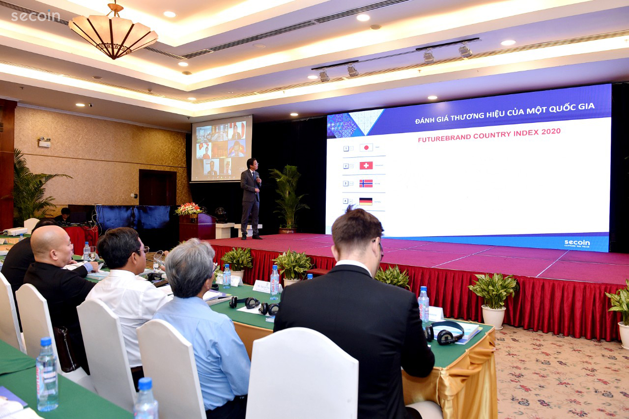 Mr. Dinh Hong Ky – Chairman of Secoin Corporation shared at the Vietnam national brand Forum.