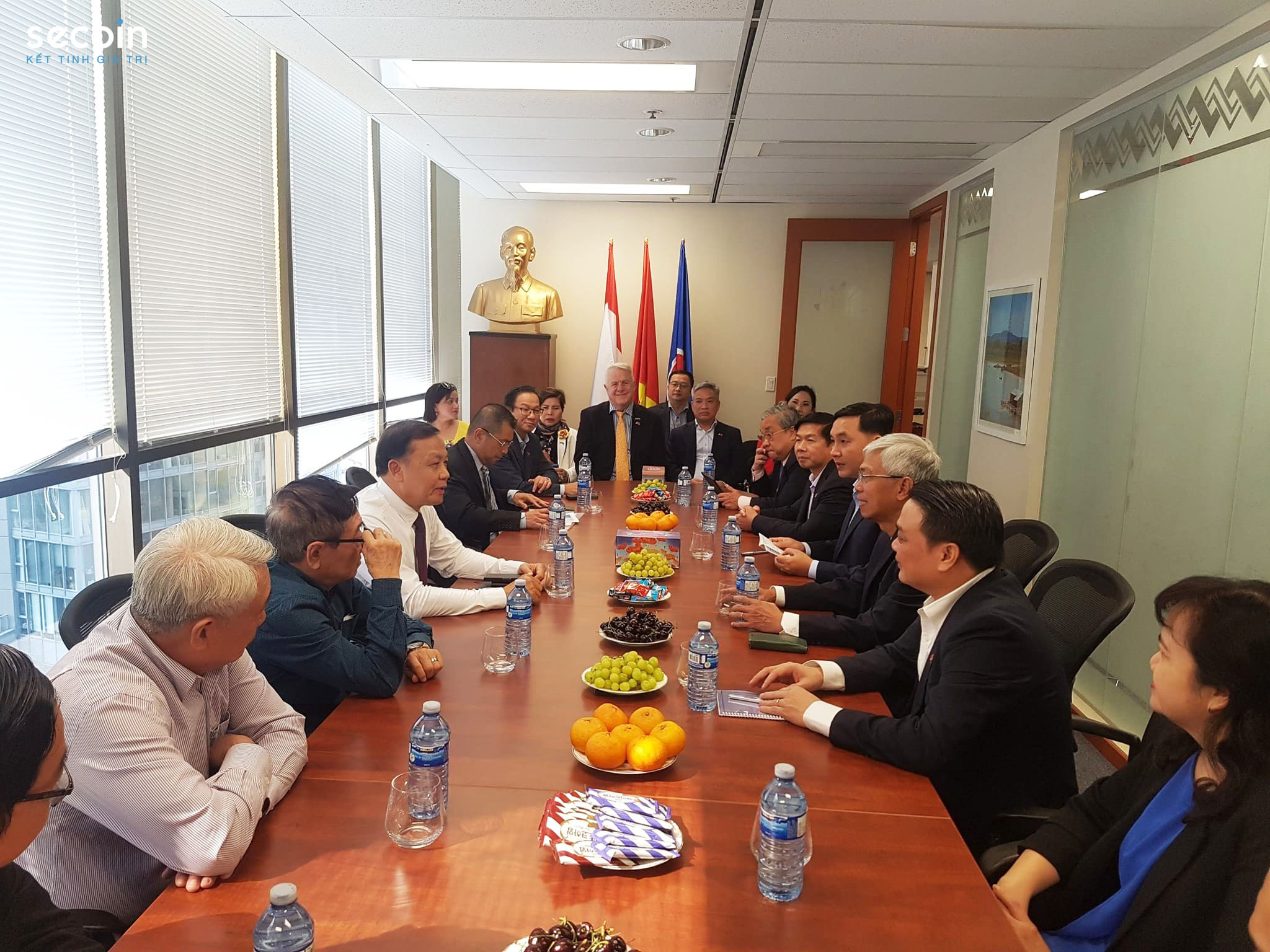 Secoin join Ho Chi Minh city delegation to visit and work in Canada