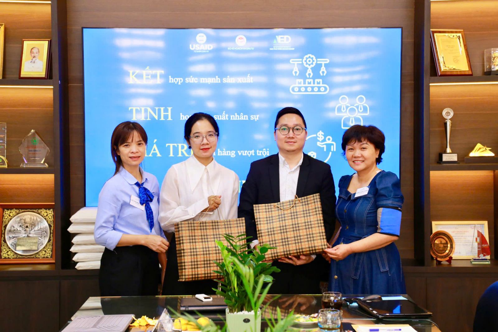 Program Summary – Standardizing Sales, Production and Performance Management Processes at Secoin