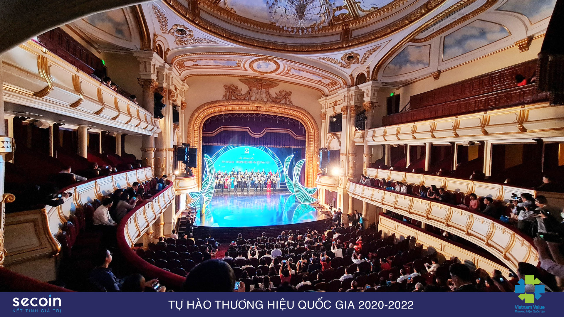 Secoin continues to be honored by the Government as a National Brand 2020 - 2022 the stage